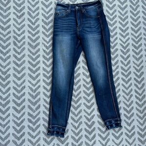 KanCan jeans size 3/25 ESTILO with distressed double  hem